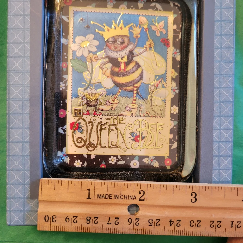 Mary Engelbreit Queen Bee Paperweight ~Whimsical & Fun! ~ Metallic Accent ~ Cute